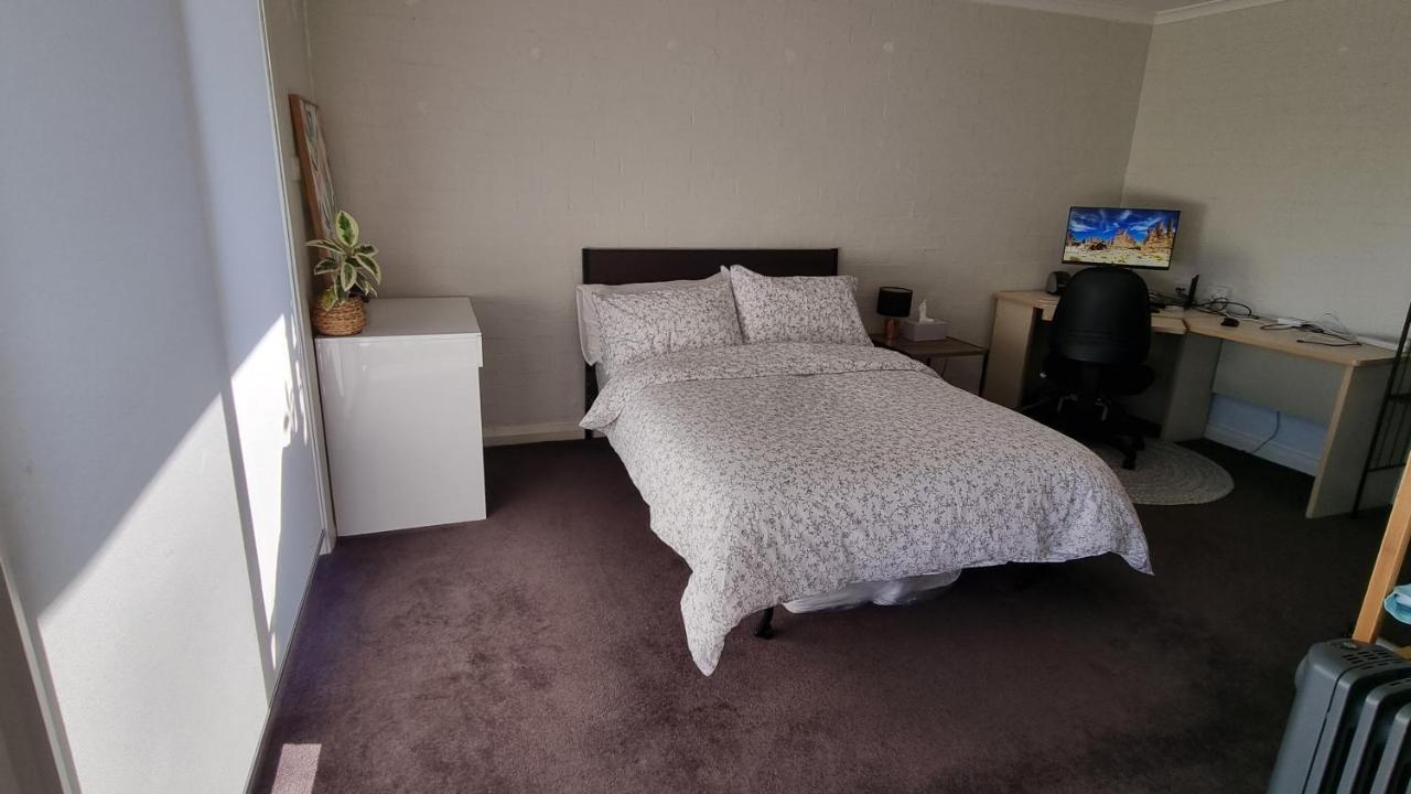 Guest Suite In Duffy Weston Creek Bagian luar foto