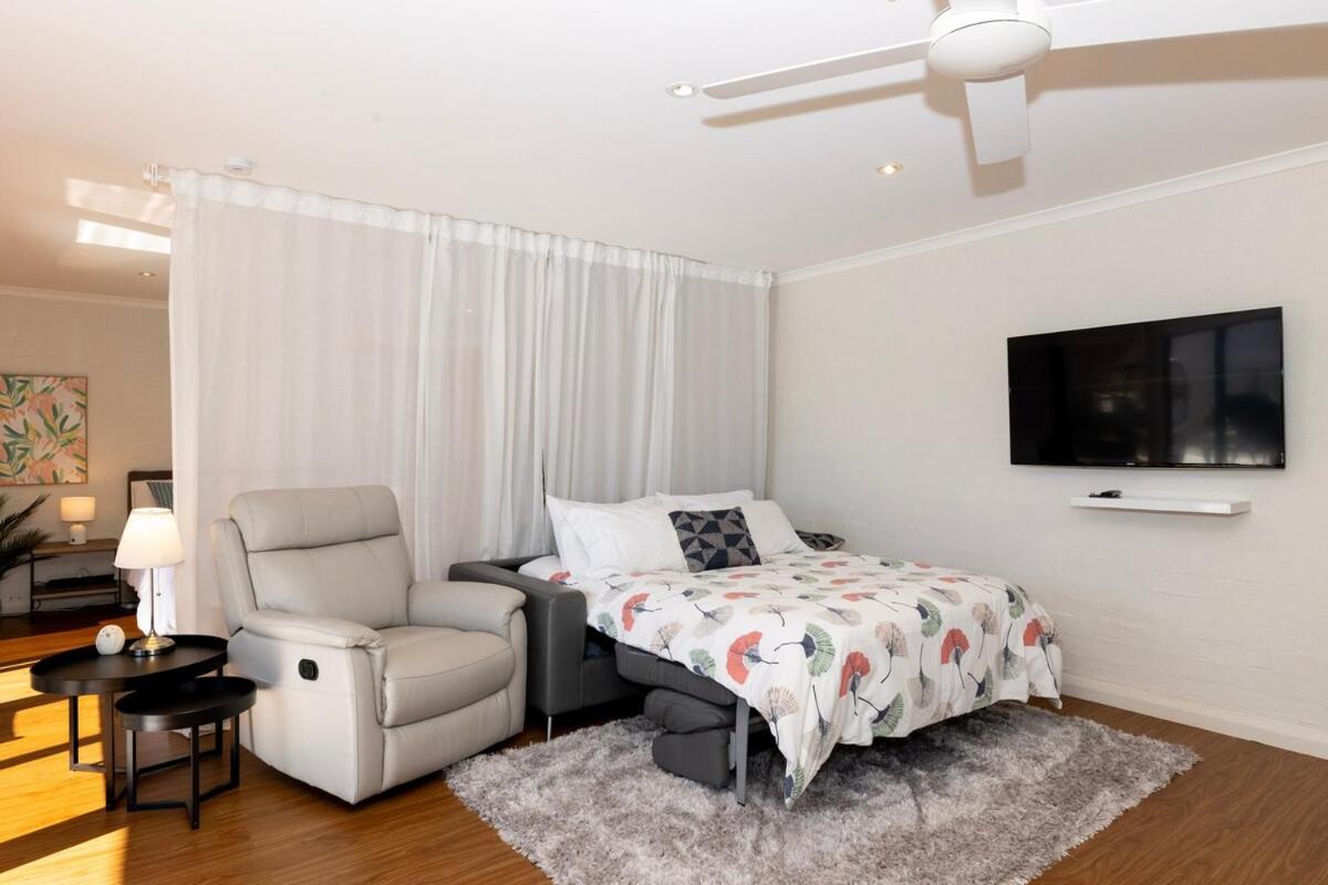 Guest Suite In Duffy Weston Creek Bagian luar foto